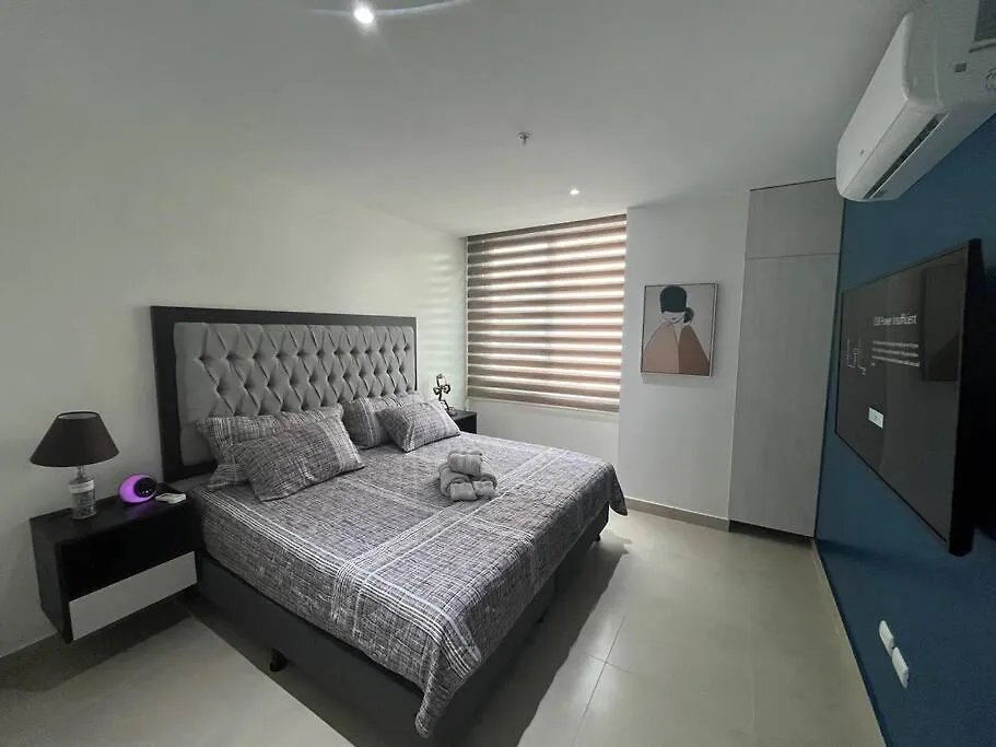 New Luxury Apartment With King - Size Bed Ceibos Guayaquil